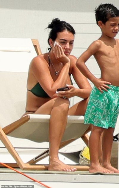 Джорджина Родригес (Georgina Rodriguez)